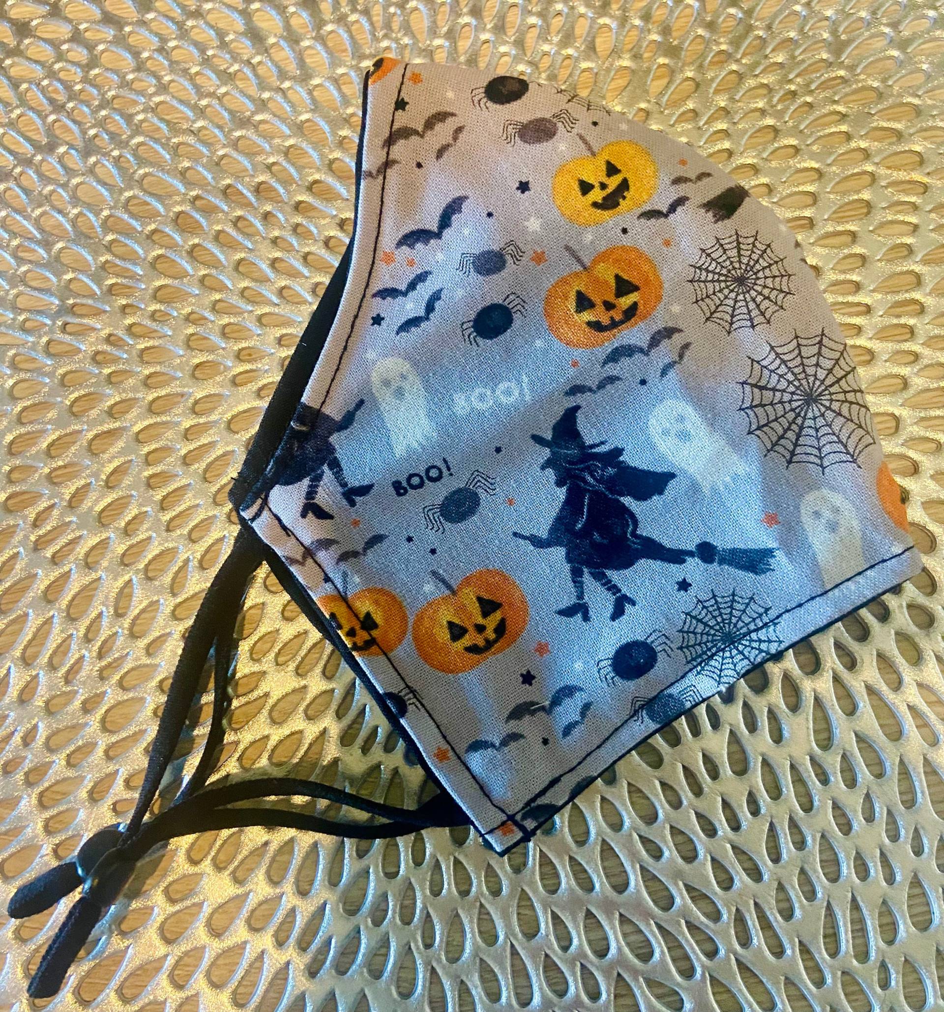Gruselige Halloween Gesichtsmaske Gesichtsbedeckung von Etsy - SewFlyDesignsCo