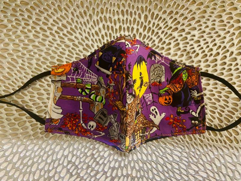 Haunted Happenings Gesichtsmaske Gesichtsbedeckung von Etsy - SewFlyDesignsCo