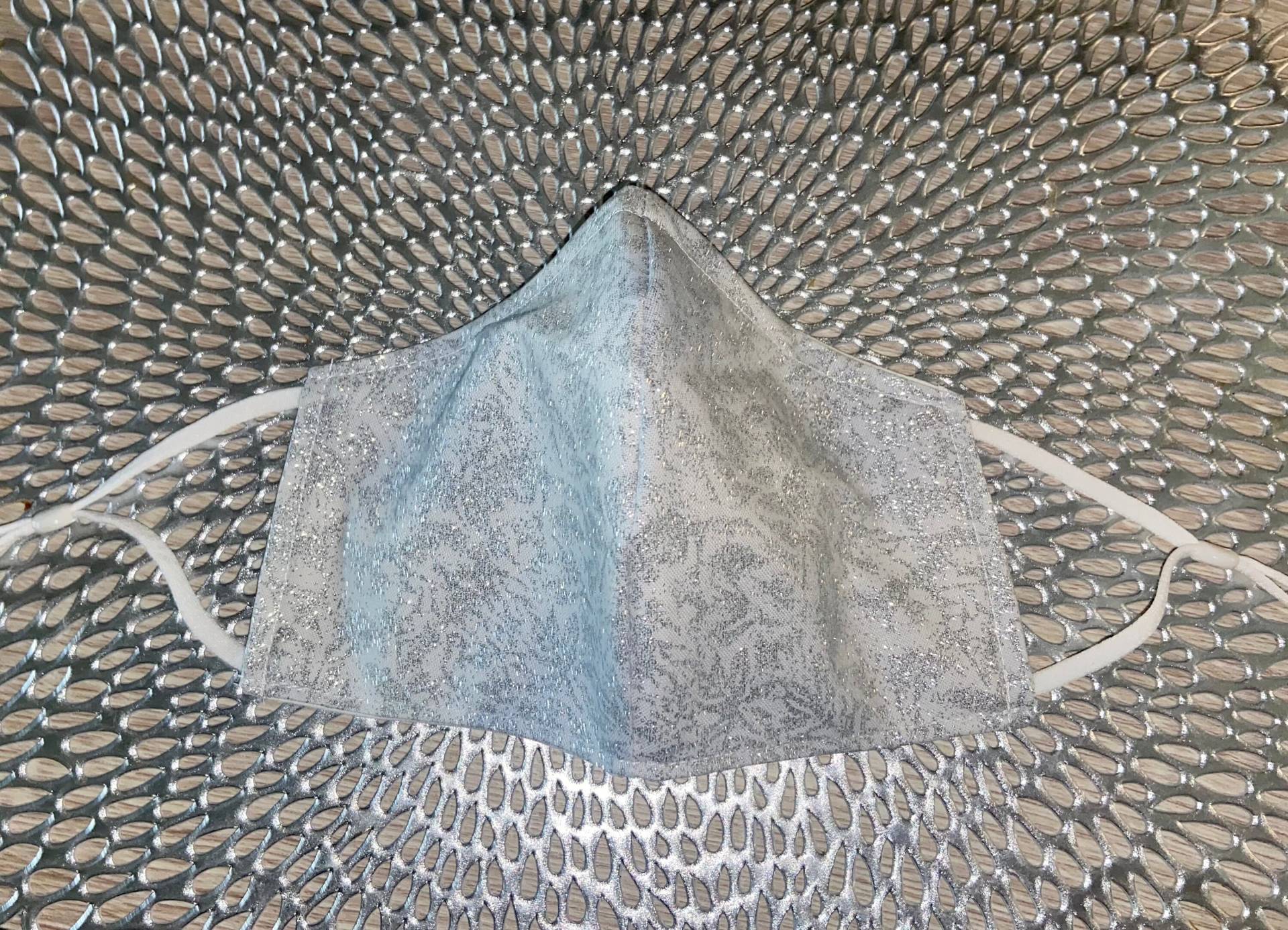 Weiße Glitzer Braut Gesichtsmaske Gesichtsbedeckung von Etsy - SewFlyDesignsCo