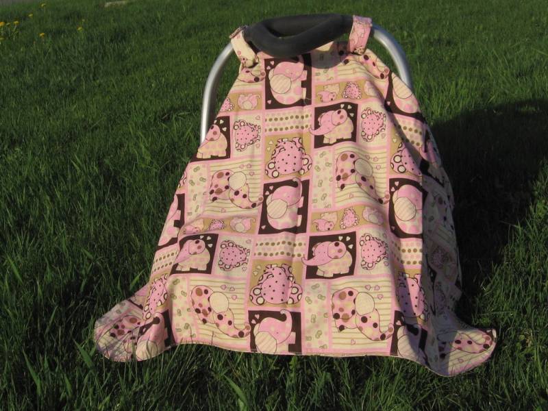 Reversible Kindersitz Baldachin - Elefanten Rosa Und Braun/Pink Sternen Reversible Kindersitz Baldachin - Elefanten Rosa Und Braun/Pink Sternen von Etsy - SewManyStitchesVT