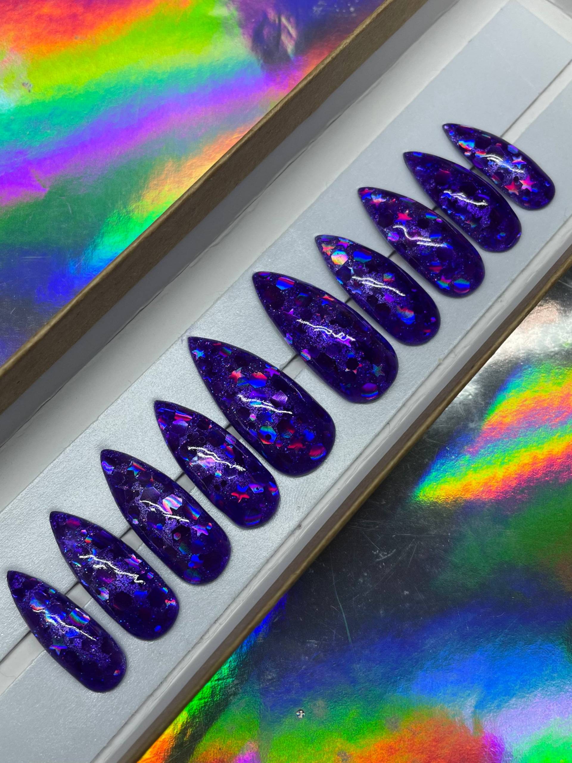 Royal Lila Holo Glitter Drücken Sie Auf Die Nägel Royal Lila Holo Glitter Drücken Sie Auf Die Nägel von Etsy - ShadyClawsbyDevon