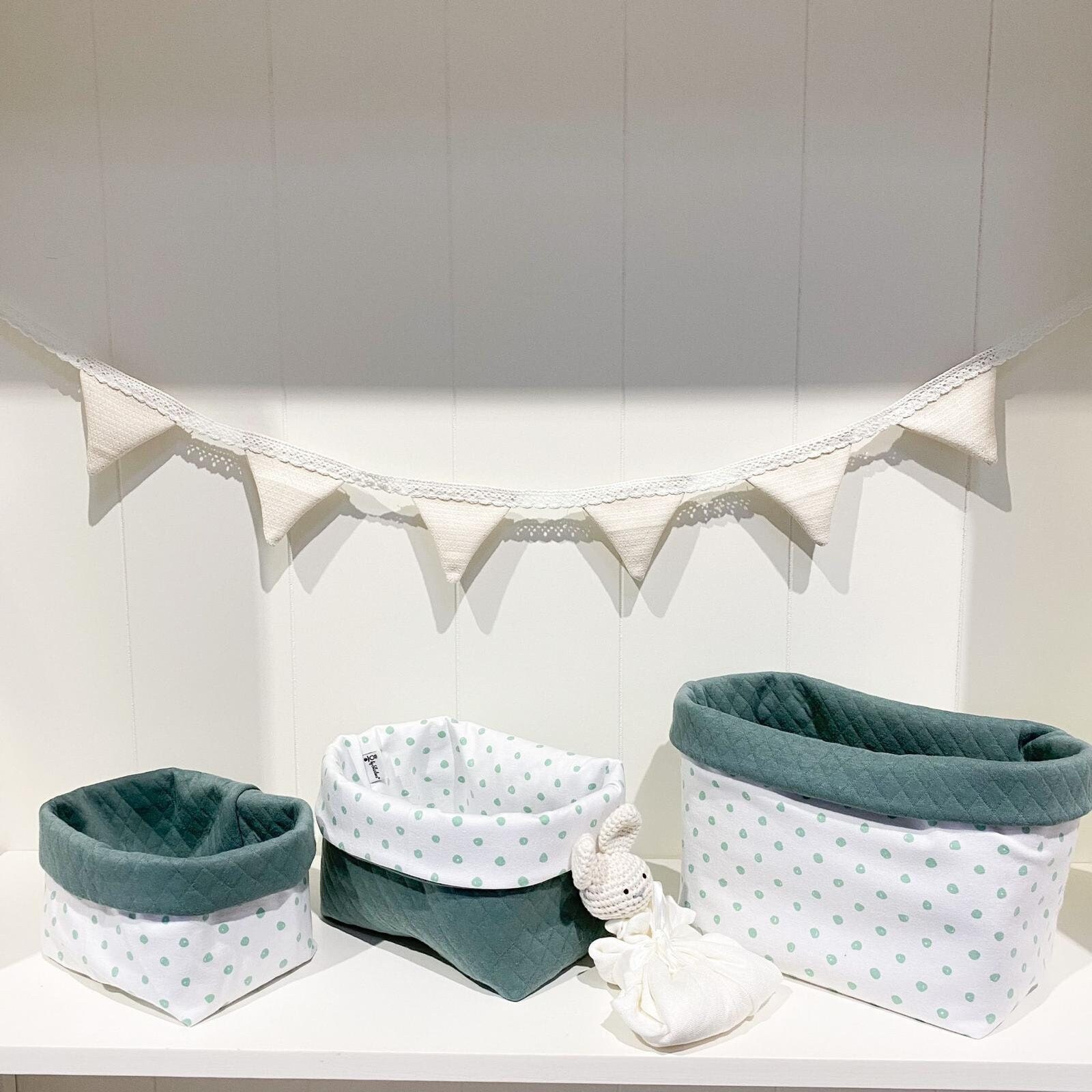 Sharlene Babymode Windel Körbchen | Utensilo - Wahlweise Großes, Mittleres Oder Kleines Körbchen- Mint Punkte Gesteppt Sharlene Babymode Windel Körbchen | Utensilo - Wahlweise Großes, Mittleres Oder Kleines Körbchen- Mint Punkte Gesteppt von Etsy - SharleneBabymode