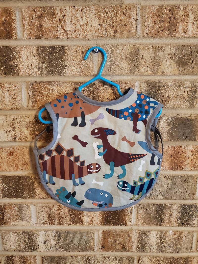Bereit Zum Versenden Dinosaurier Lätzchen Schürze, Kleinkind Lätzchen, Handwerk Bleiben Put Shirt Saver von Etsy - ShaysStore