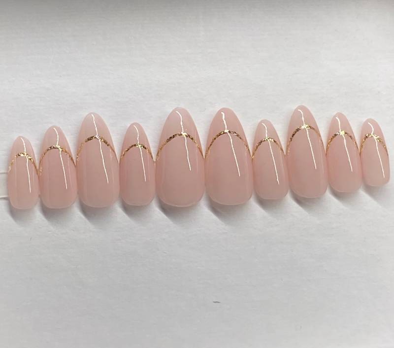 "Wiederverwendbare, Handbemalte "Regal" -Bügeln Sie Die Nägel, Drücken Auf Kleben Sie Nägel Und Nägel." von Etsy - SheekNails