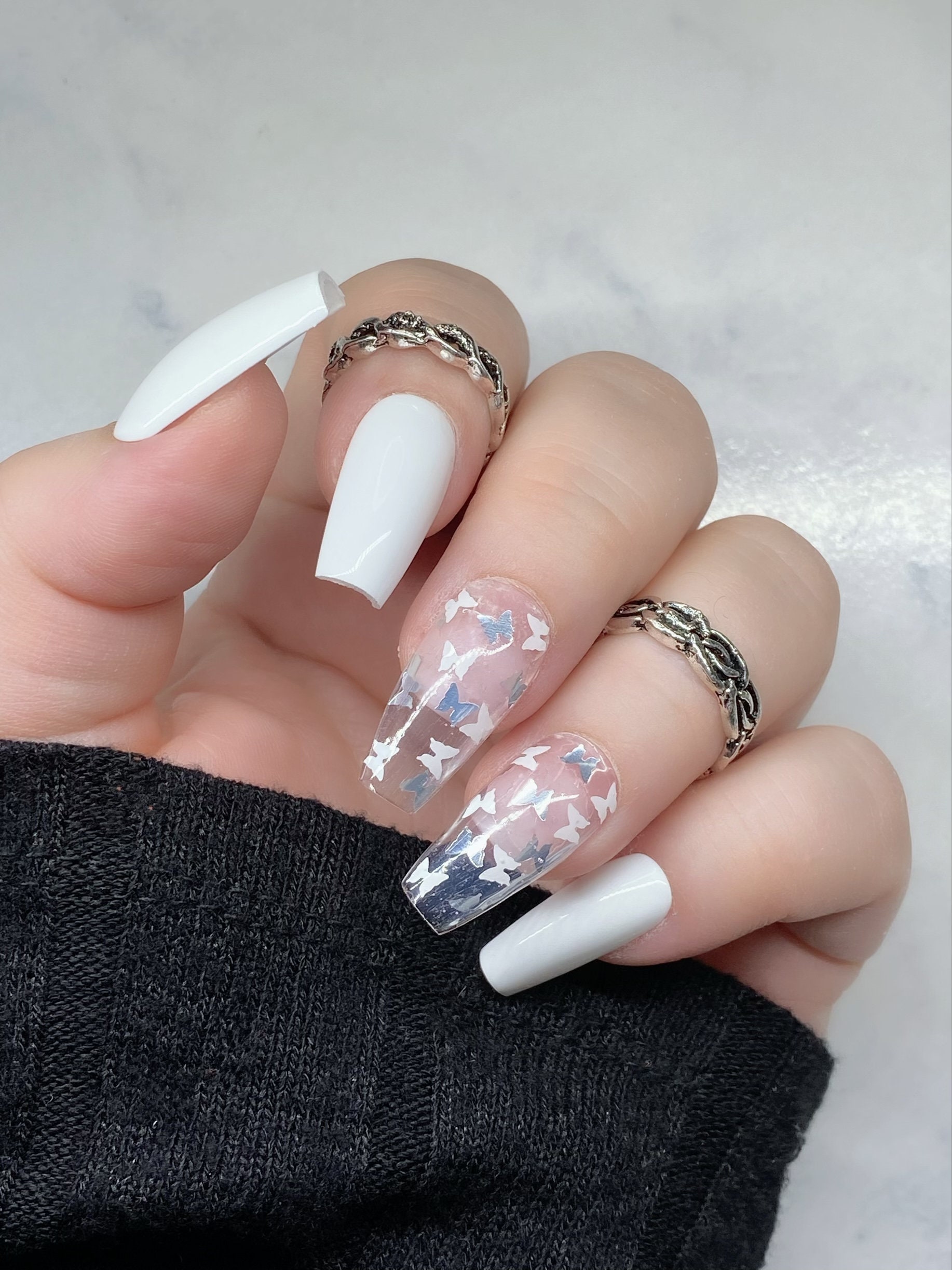Wiederverwendbares Handgemaltes „Flutter" Press-On Nagel Set - Butterfly Nail Art Design, Salon-Qualität Gel, Stick-On Oder Kleber von Etsy - SheekNails