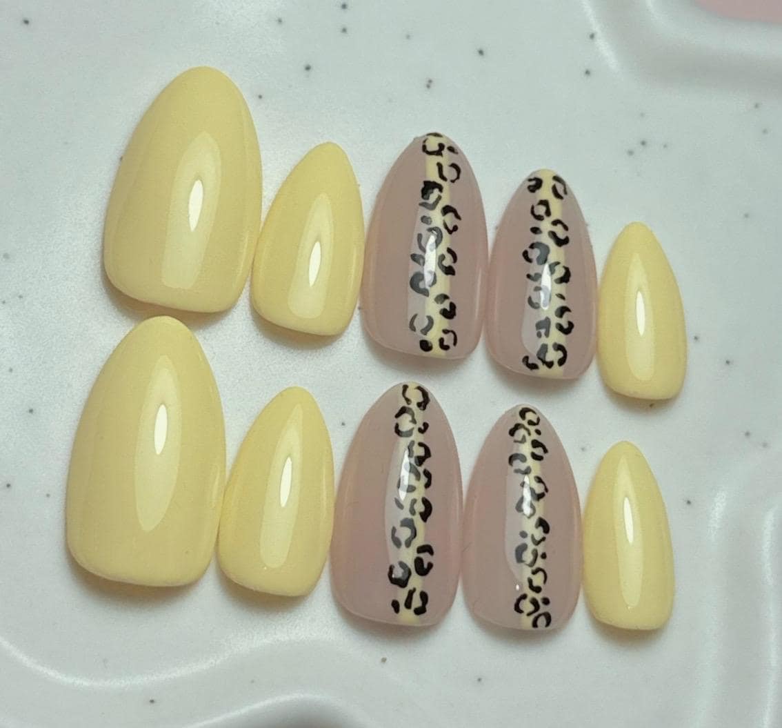 Wiederverwendbares Handgemaltes Party Animal Press-On Nagel-Set - Gelbe Leopardenmuster-Nägel, Salonqualität von Etsy - SheekNails