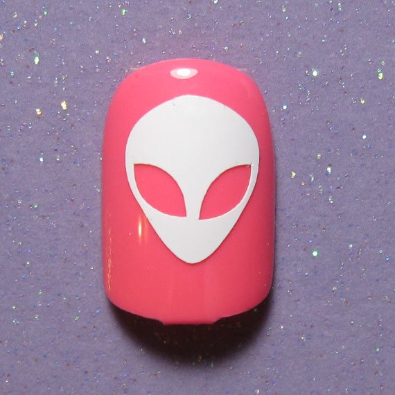 Alien Nagel Abziehbilder, Aufkleber, Ufo Nagelkunst, Geschenk, Halloween Nagelaufkleber, Nagelkunst Alien Nagel Abziehbilder, Aufkleber, Ufo Nagelkunst, Geschenk, Halloween Nagelaufkleber, Nagelkunst von Etsy - ShellsVinylDecals