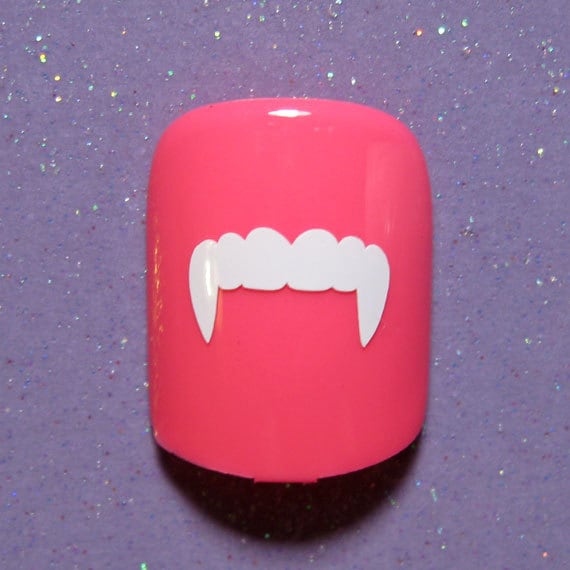 Vampir Fänge Nagel Abziehbilder, Halloween Aufkleber, Kunst, Nagelkunst von Etsy - ShellsVinylDecals