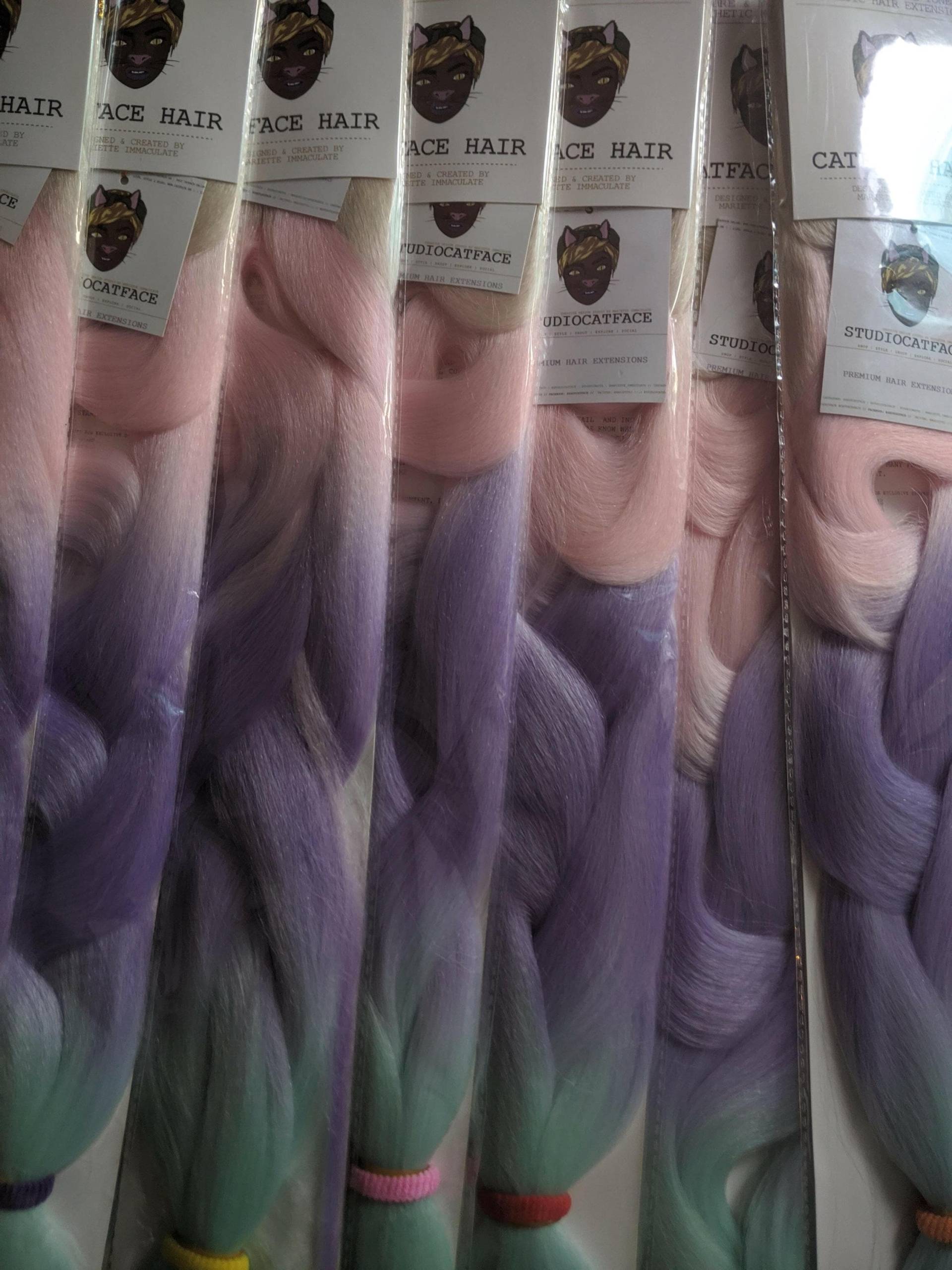 Blonde & Midnight Pastel Crush Four Tone Ombre - 30 Zoll Catface Flechthaar Nach Maß Blonde & Midnight Pastel Crush Four Tone Ombre - 30 Zoll Catface Flechthaar Nach Maß von Etsy - ShopCatface