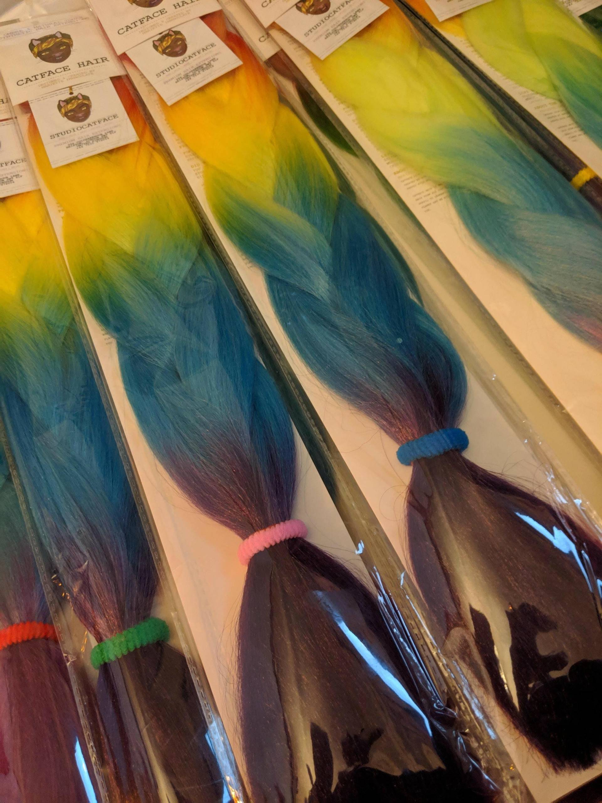 Catface Haar Einhorn Regenbogen Ombre Jumbo Flechthaar Catface Haar Einhorn Regenbogen Ombre Jumbo Flechthaar von Etsy - ShopCatface