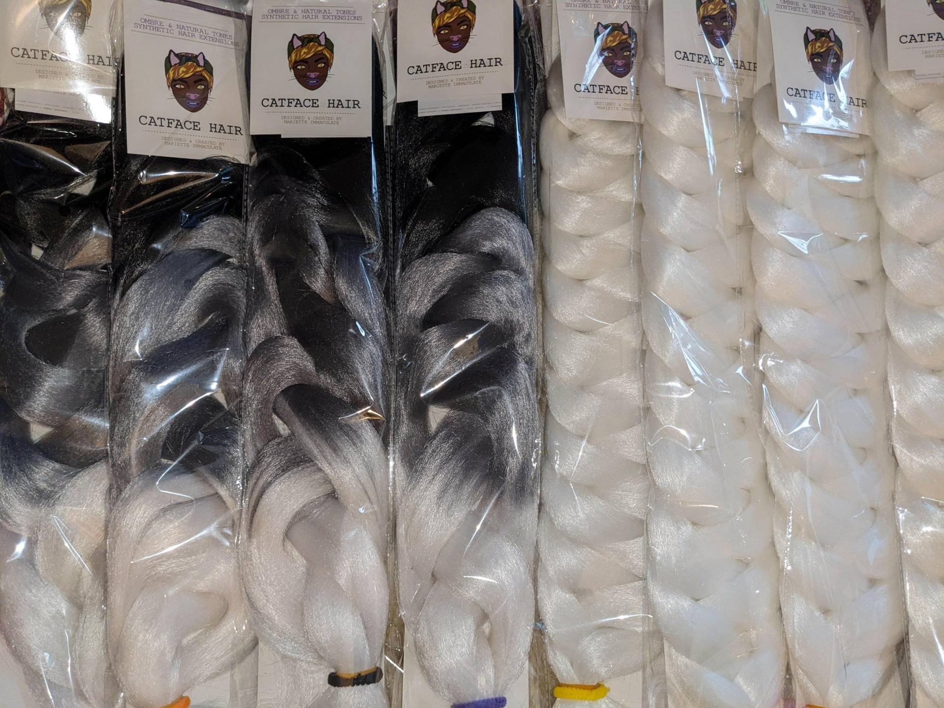 Catface Haar Schwarz, Mond Grau & Geralt Weiß Ombre Jumbo Flechthaar - 30 Zoll+ 165G Großpackung Catface Haar Schwarz, Mond Grau & Geralt Weiß Ombre Jumbo Flechthaar - 30 Zoll+ 165G Großpackung von Etsy - ShopCatface