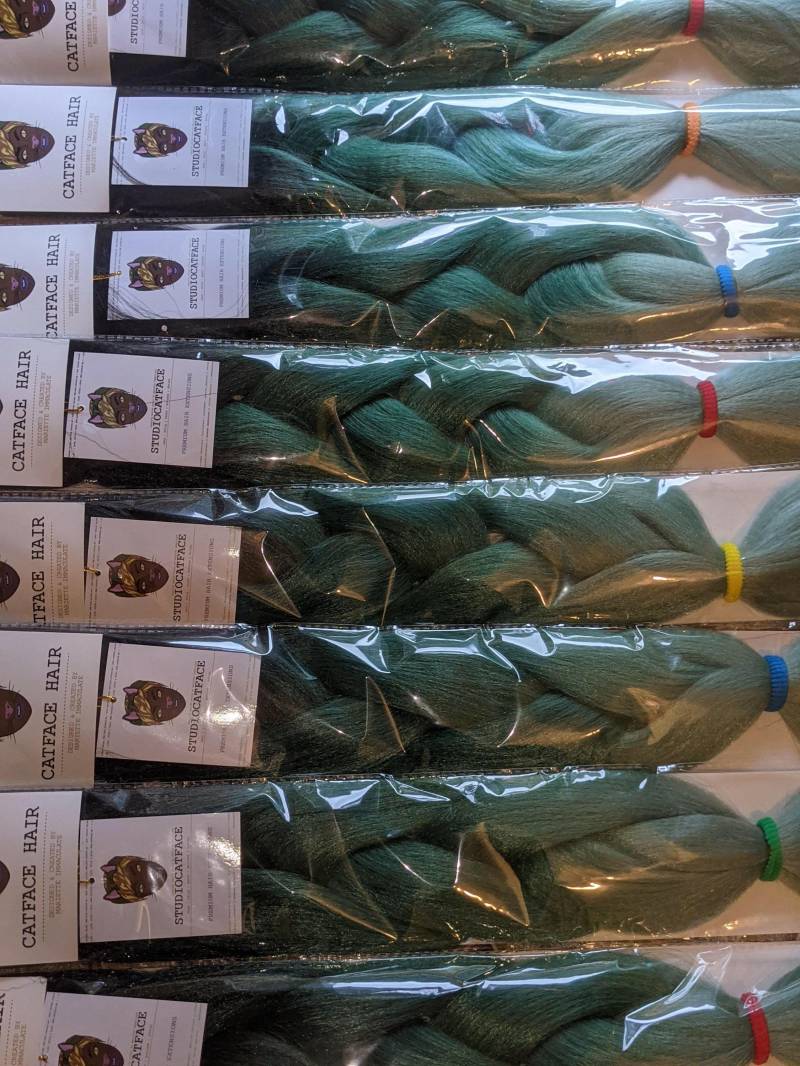 Catface Hair Black Ocean Greens Ombre Jumbo Flechtfrisuren von Etsy - ShopCatface