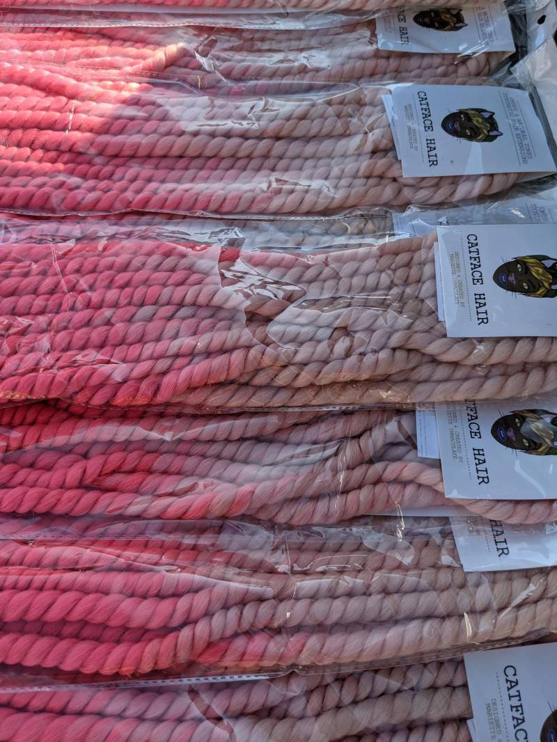 Coral Blonde & Pink Großer Ropetwists Häkelzopf 24 Zoll Katzengesicht von Etsy - ShopCatface