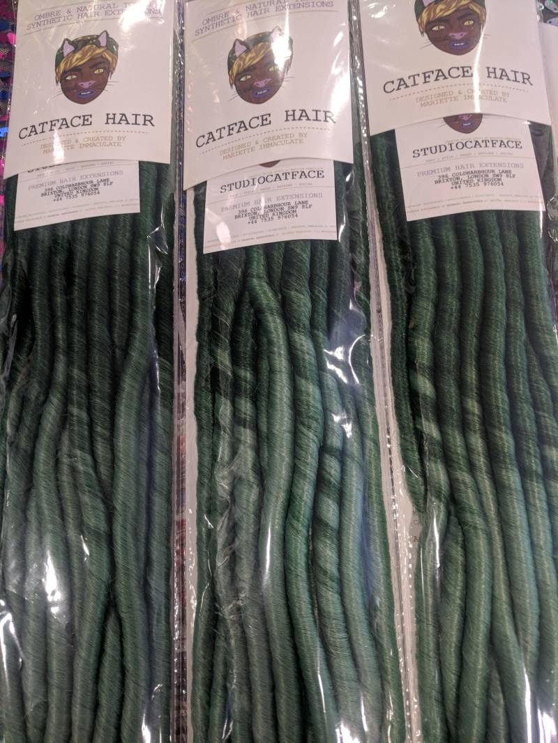 Ocean Green Ombre Faux Locs | Gehäkelte Zöpfe, Boho Locs Catface Haar von Etsy - ShopCatface