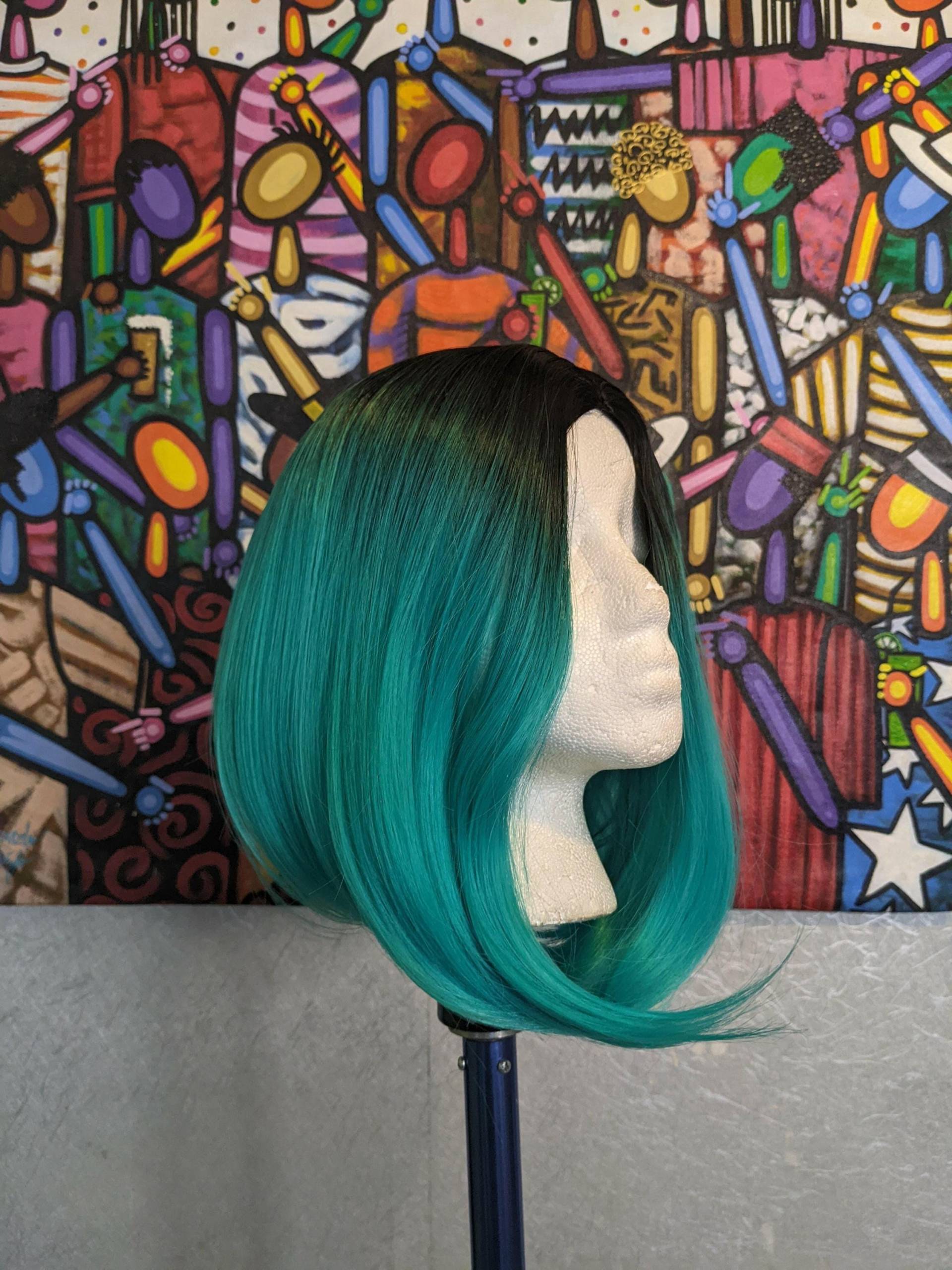 Schwarz Grün Ombre Straight Bob Kunstfaser-Perücke Catface-Haar von Etsy - ShopCatface