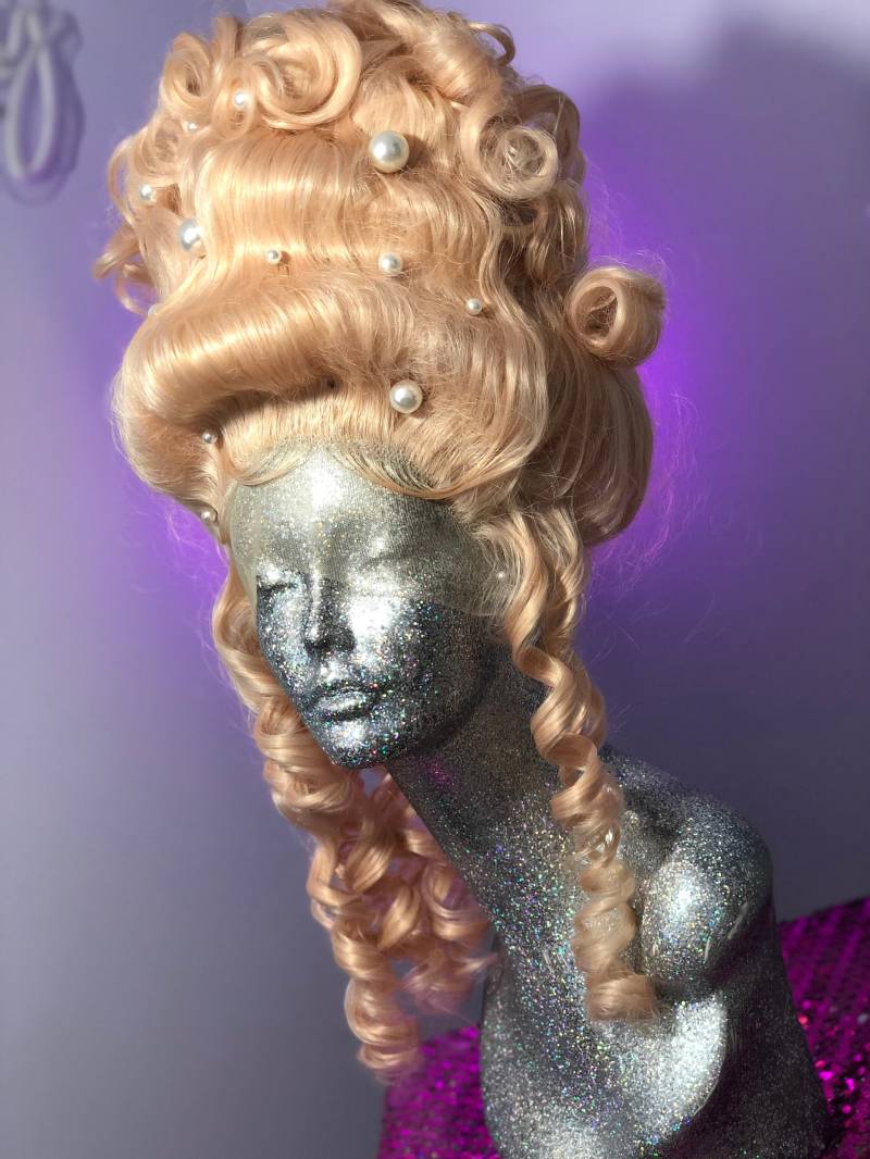 Bridgerton Art in Rosa-Champagne von Etsy - Showgirlvanity