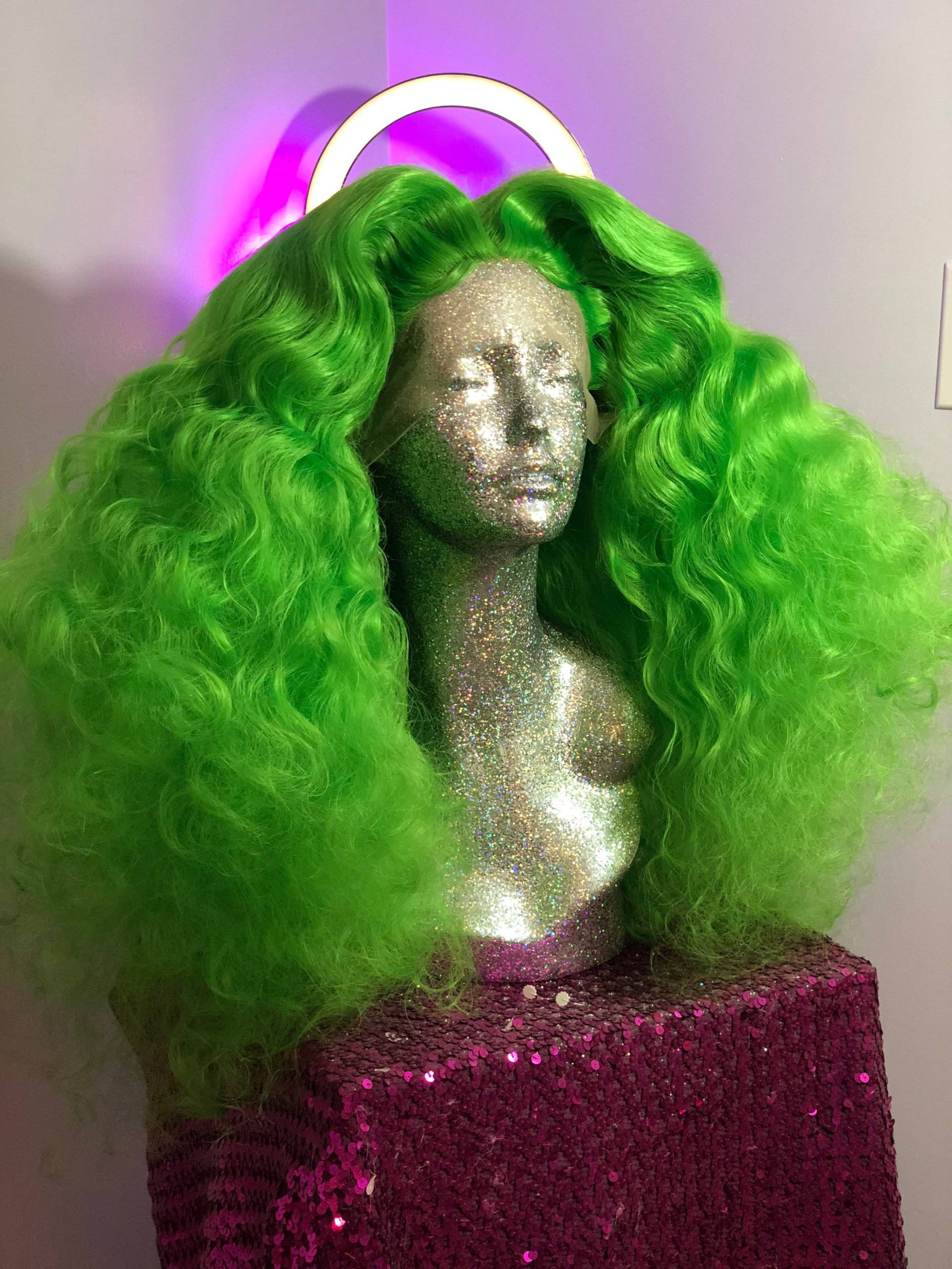 Lucky Green Studio 54 Frizzy Locken Lucky Green Studio 54 Frizzy Locken von Etsy - Showgirlvanity