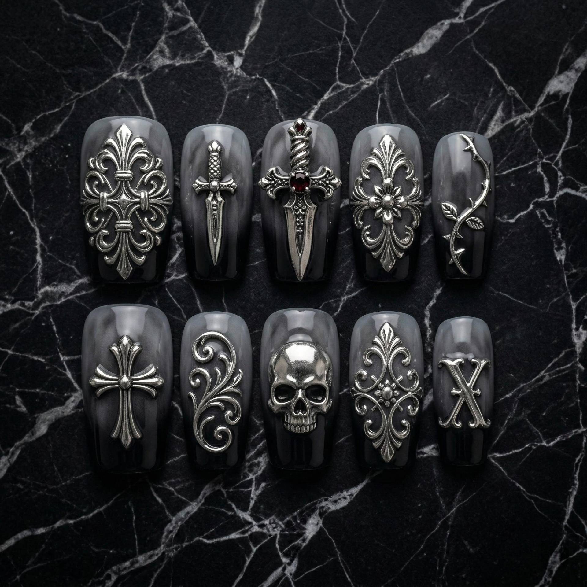 Gothic Schwarz & Silber Nägel - Kompliziertes Design Mit Kreuzen Und Blumenmotiven von Etsy - SieglindeCrafts