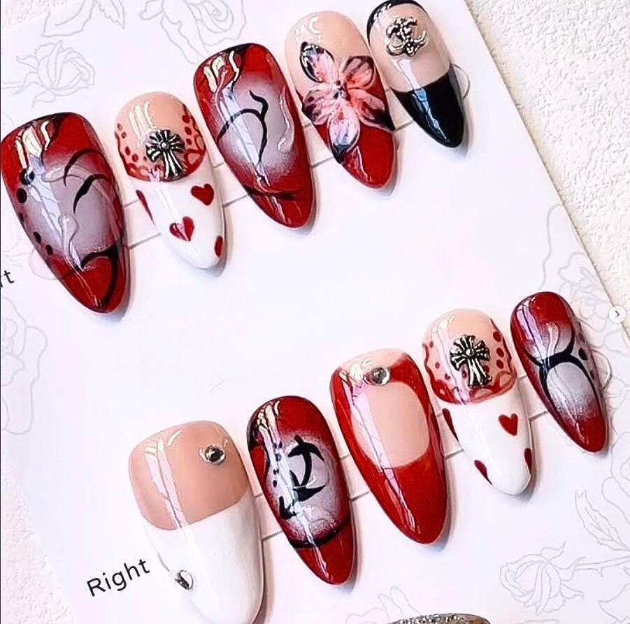 Handgemachte Grunge Nägel, Rotes Herz Und Silbernes Kreuz, Custom Press On von Etsy - SieglindeCrafts