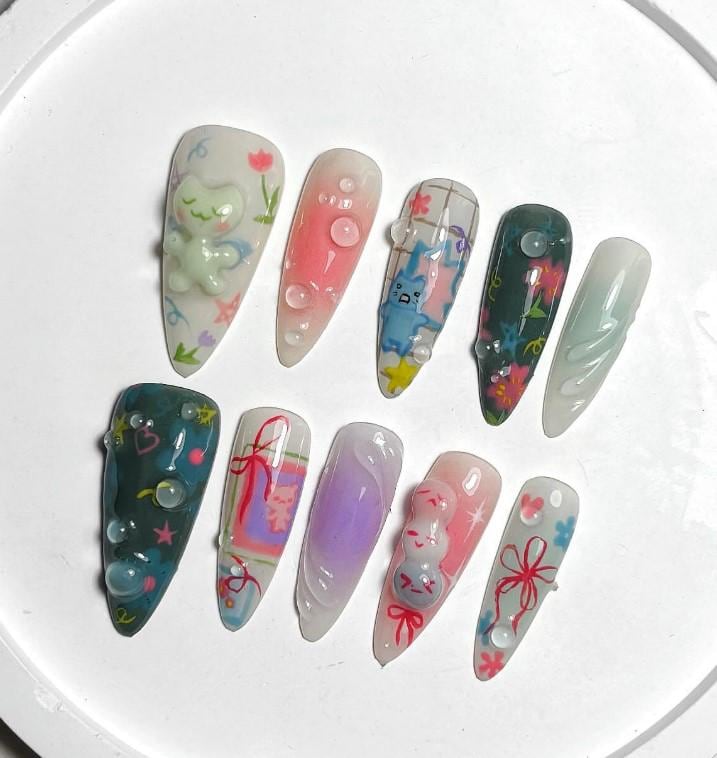Kidcore Press On Nails, Kawaii Doodle Art Mit 3D Gummibärchen Und Dango, Bunte Wassertropfen Nägel, Wiederverwendbar, Komplettes Set von Etsy - SieglindeCrafts