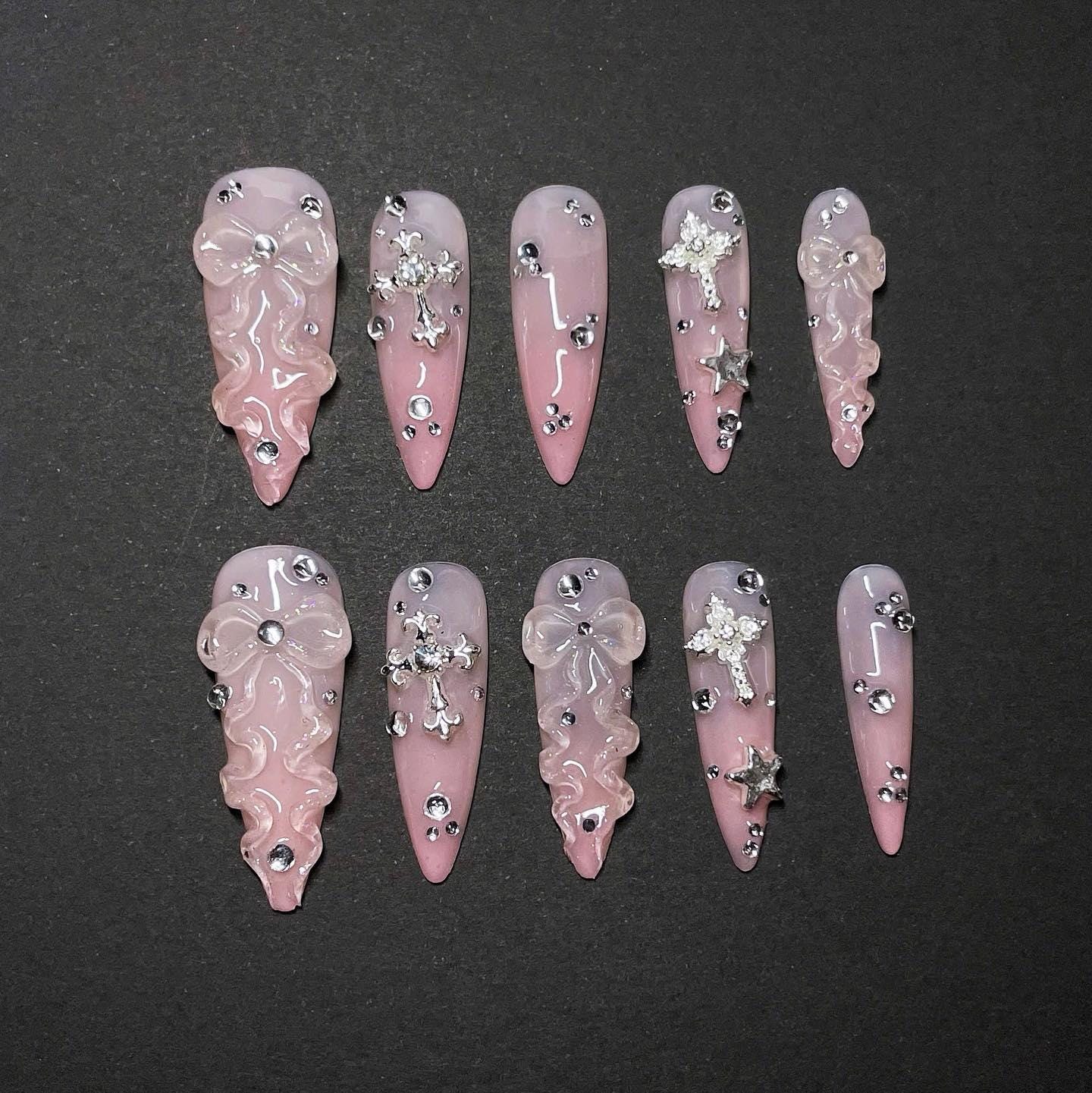 Rosa Coquette Press On Nails Lange Stiletto Mit 3D Bogen Kreuz Stern Kristall Strass Glitzernde Luxus Gothic Nail Art Set von Etsy - SieglindeCrafts