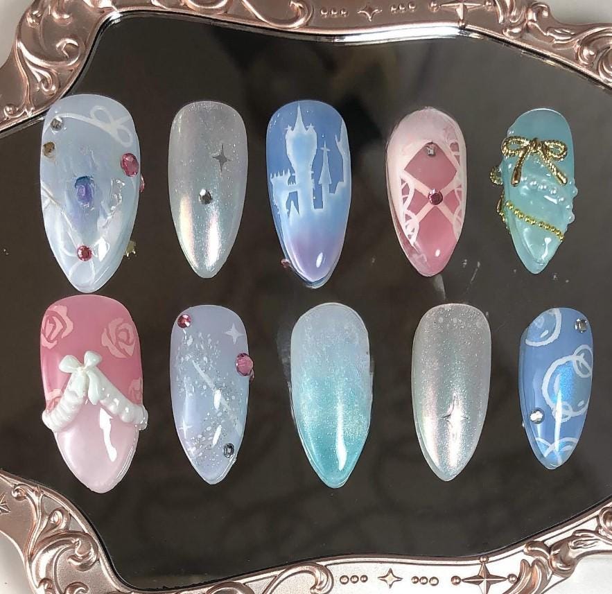 Royal Fairytale Press On Nails, Künstliche Nägel in Pastellblau Und Pink, 3D Schloss Schleifenkleber, Magic Kingdom Nail Art, Luxusnägel von Etsy - SieglindeCrafts