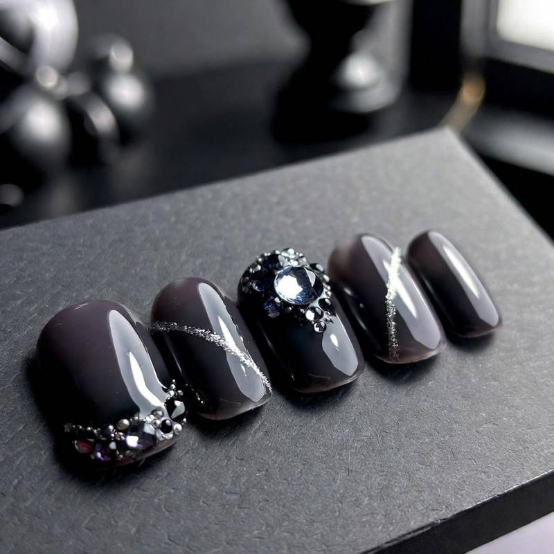 Schwarz Luxus Press On Nägel Mit Strasssteinen, Glossy Dark Glam Maniküre Set von Etsy - SieglindeCrafts