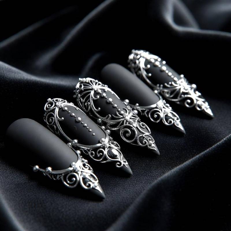 Schwarze Gothic Press-On-Nägel, Silber-Filigrane Stiletto-Luxus-Maniküre von Etsy - SieglindeCrafts
