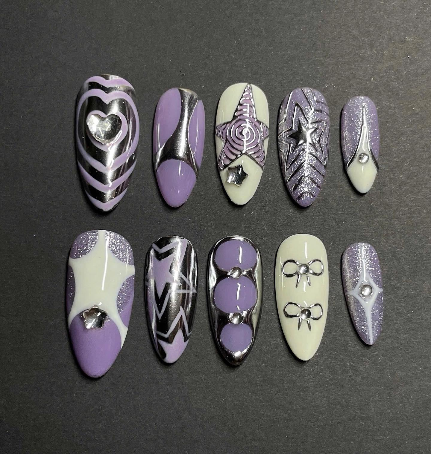 Y2K Lila Silber Press On Nails Cyberpunk Stern & Herz Design 3D Chrom Details Mandel Gefälschte Nägel Handgemachte Wiederverwendbare Goth Punk Nail von Etsy - SieglindeCrafts