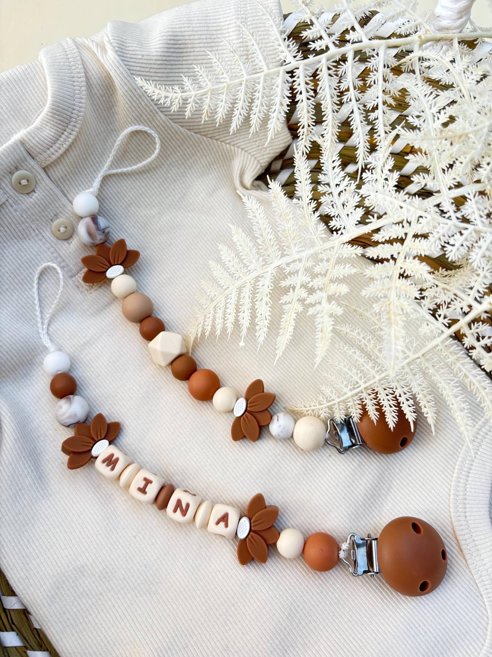 Schnullerkette Blüten, Personalisiert, Aus Silikon, Geschenk Zur Geburt von Etsy - Silisoulkids