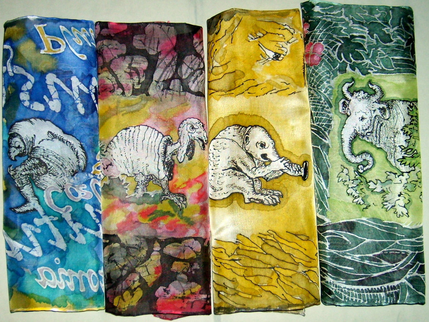 Halloween Geschenk. Monsters.silk Original Batik Handbemalen Taschentuch Little Monsters Autorenarbeit von Etsy - SilkRoseArt
