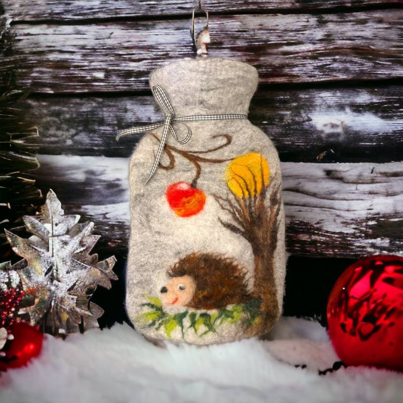 Wärmflasche Gefilzt Igelkind von Etsy - SilviaJacobyWirth