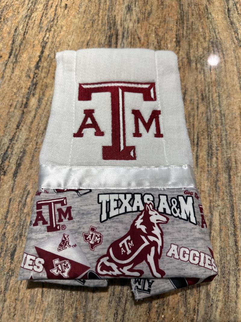 Texas A&m Aggies Spucktuch von Etsy - SimonsenDesigns