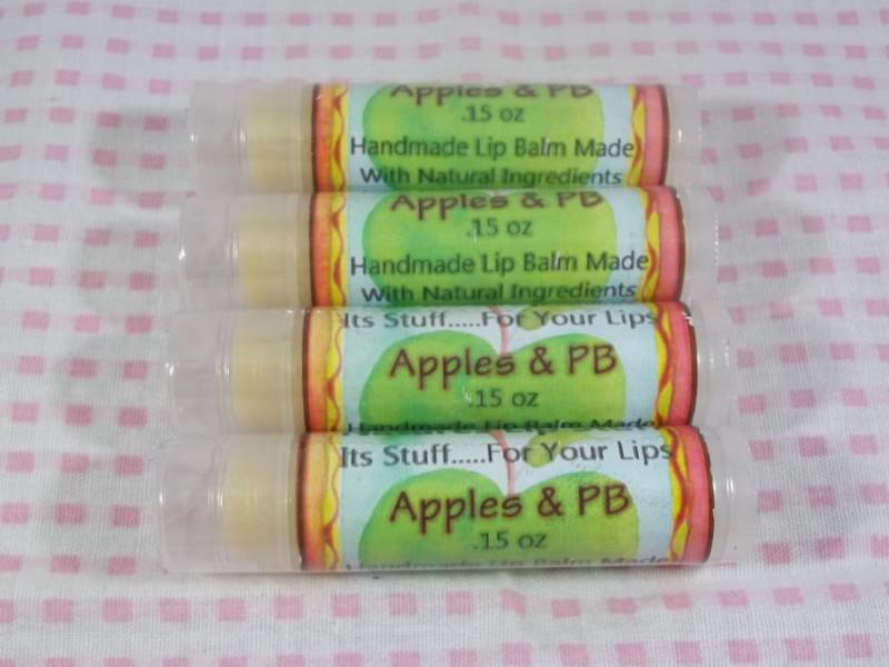 Lippenbalsam, Äpfel & Erdnussbutter-Lippenstoff - 0, 15 Unzen Tube Handgemachter Natürlicher Aromatisierter Lippenbalsam Lippenbalsam, Äpfel & Erdnussbutter-Lippenstoff - 0, 15 Unzen Tube Handgemachter Natürlicher Aromatisierter Lippenbalsam von Etsy - SimplyNaturalStuff
