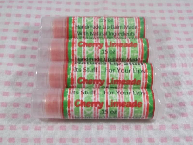 Lippenbalsam, Cherry Limeade Lip Stuff - .15 Unzen Tube Handgemachter Natürlicher Aromatisierter Lippenbalsam Lippenbalsam, Cherry Limeade Lip Stuff - .15 Unzen Tube Handgemachter Natürlicher Aromatisierter Lippenbalsam von Etsy - SimplyNaturalStuff