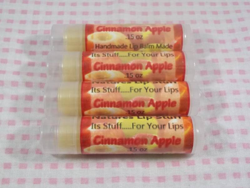 Lippenbalsam, Cinnamon Apple Lip Stuff - Handgemachter Natürlicher Aromatisierter Lippenbalsam Lippenbalsam, Cinnamon Apple Lip Stuff - Handgemachter Natürlicher Aromatisierter Lippenbalsam von Etsy - SimplyNaturalStuff