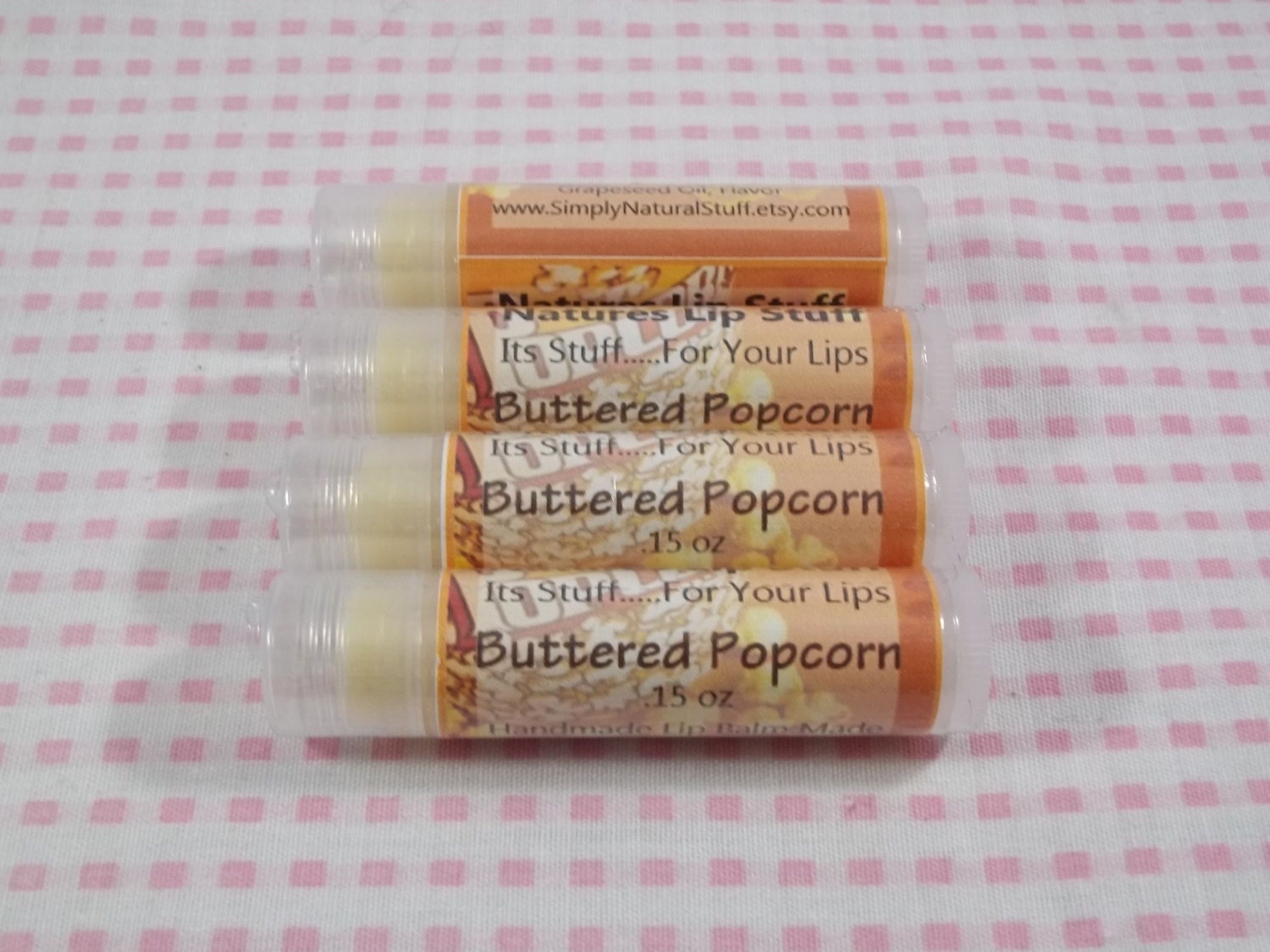 Lippenbalsam, Gebutterter Popcorn-Lippenstoff - 0, 15 Unzen Tube Handgemachter Natürlicher Aromatisierter Süßer Lippenbalsam Lippenbalsam, Gebutterter Popcorn-Lippenstoff - 0, 15 Unzen Tube Handgemachter Natürlicher Aromatisierter Süßer Lippenbalsam von Etsy - SimplyNaturalStuff