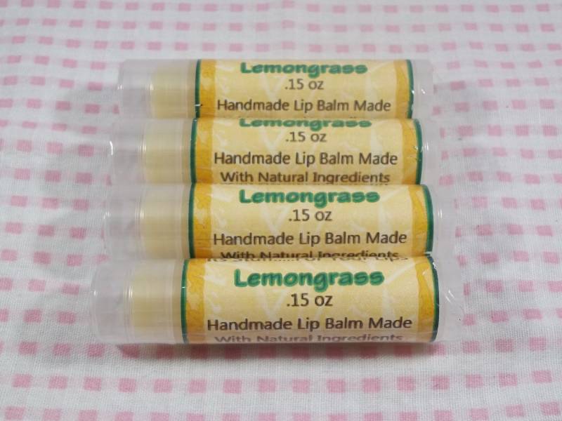 Lippenbalsam, Lemongrass Lip Stuff - Handgemachter Natürlicher Aromatisierter Ganz Lippenbalsam Lippenbalsam, Lemongrass Lip Stuff - Handgemachter Natürlicher Aromatisierter Ganz Lippenbalsam von Etsy - SimplyNaturalStuff