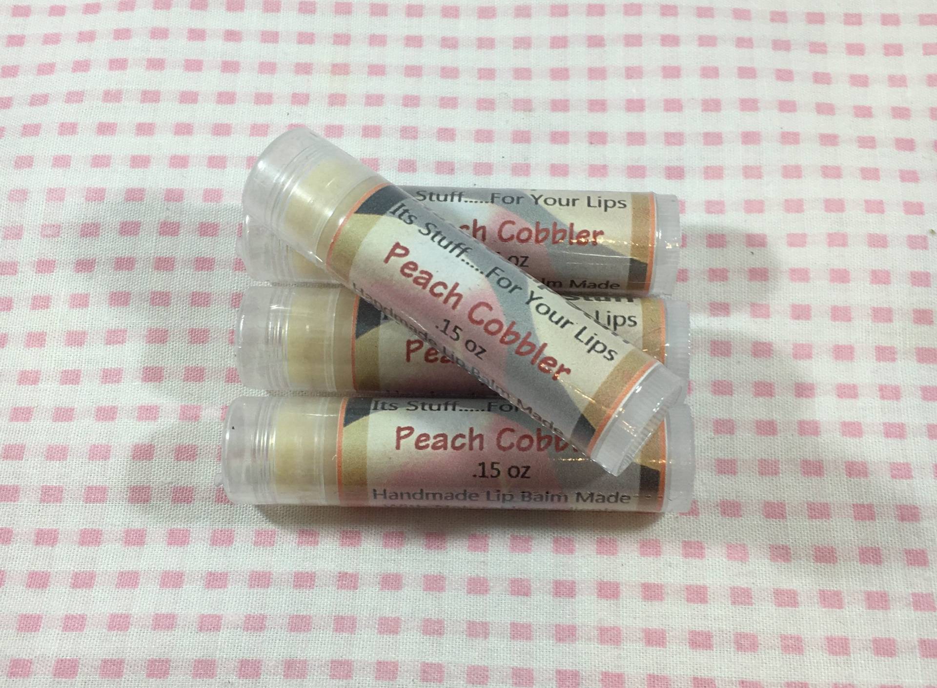 Lippenbalsam, Pfirsich Cobbler Handgemachter Natürlicher Aromatisierter Bienenwachs Lippenbalsam Lippenbalsam, Pfirsich Cobbler Handgemachter Natürlicher Aromatisierter Bienenwachs Lippenbalsam von Etsy - SimplyNaturalStuff
