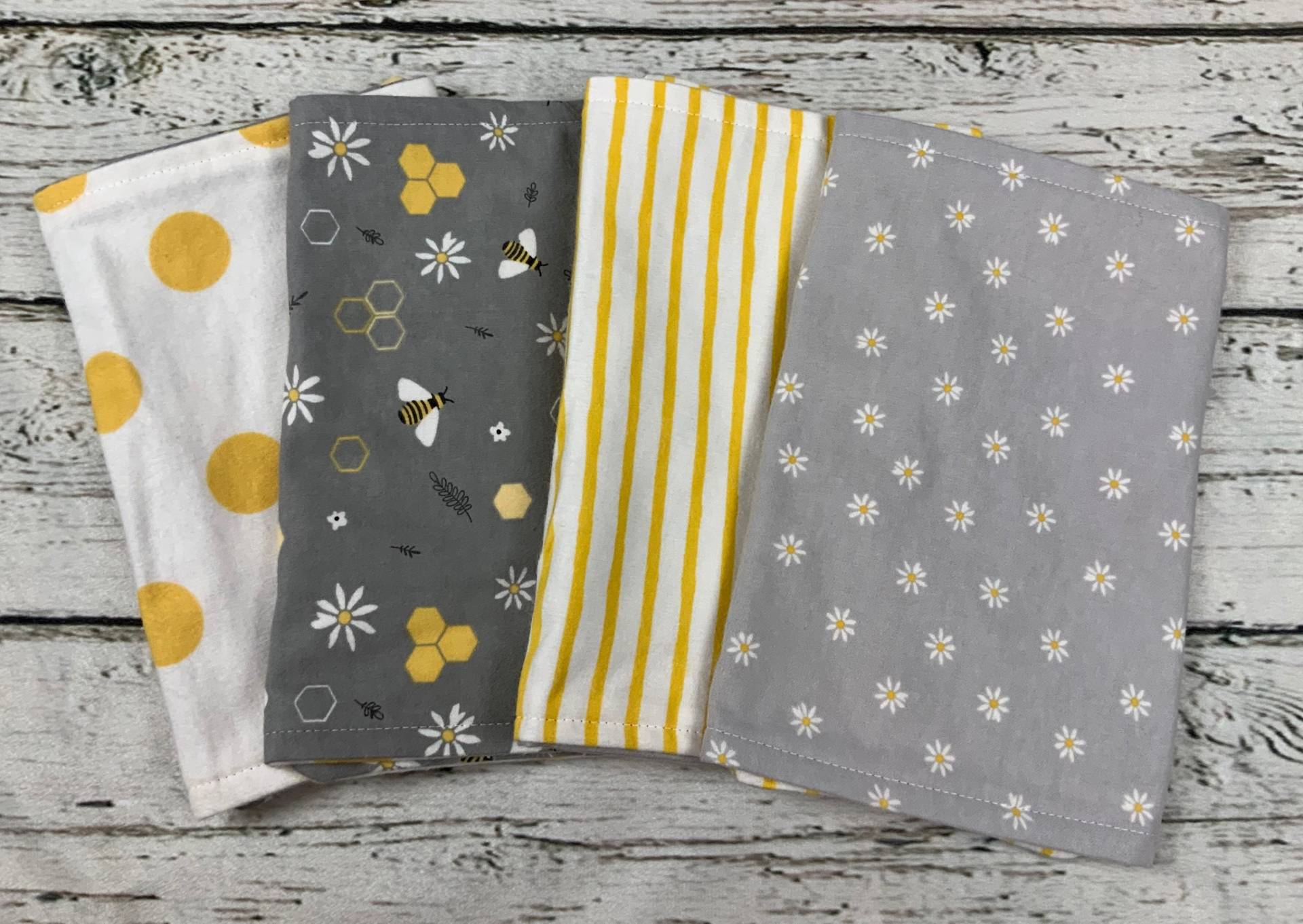 Flanell Doppelseitiges Baby Spucktuch Mädchen/Bee Collection Gelb Und Grau Spucktücher Geschenk Set von Etsy - SimplyUCreation