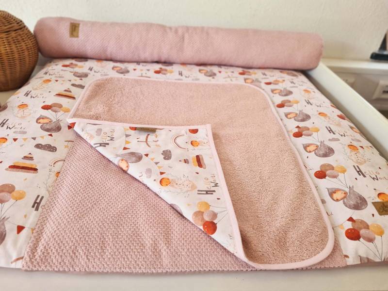 Wasserdichte Wickelauflage Hello World Frottee Dusty Pink von Etsy - SissisTraumland