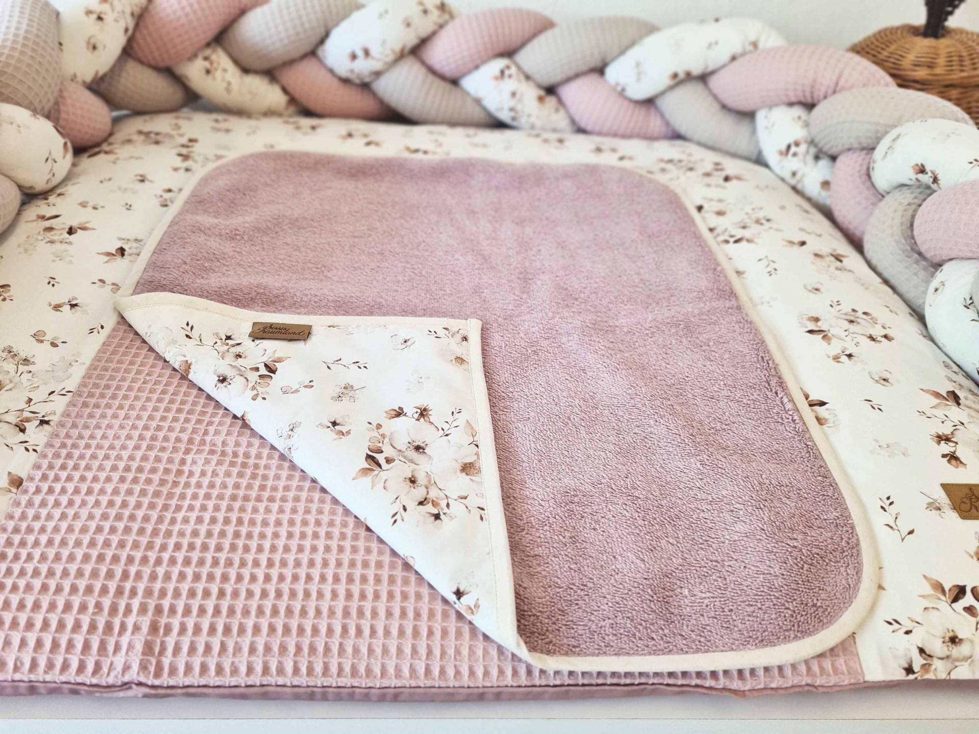 Wasserdichte Wickelauflage Jasmin Frottee Dusty Pink von Etsy - SissisTraumland
