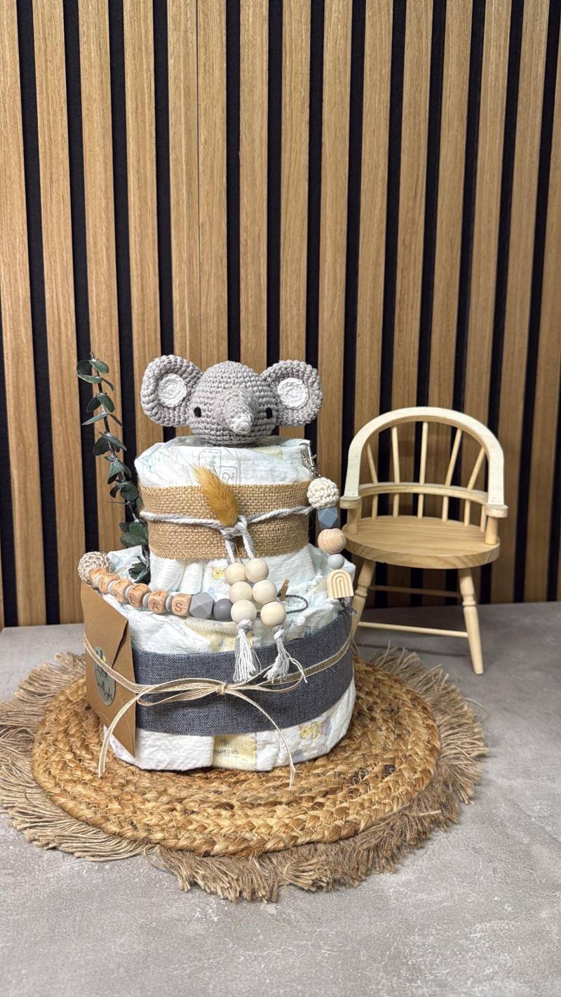 Windeltorte Elefant in Grau Creme , Neutrale Babygeschenk, Für Mädchen Und Junge, Handgemacht Personalisiert Mit Geschichte von Etsy - SmallLightsStudio