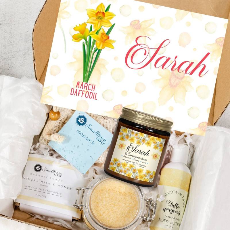 Geburtsblumengeschenk, Geburtstagsmonat Blumengeschenk, Self Care Paket Für Frauen, Geburtstags-Spa-Set, Personalisiertes Geburtstagsgeschenk Die von Etsy - SmalltownTable