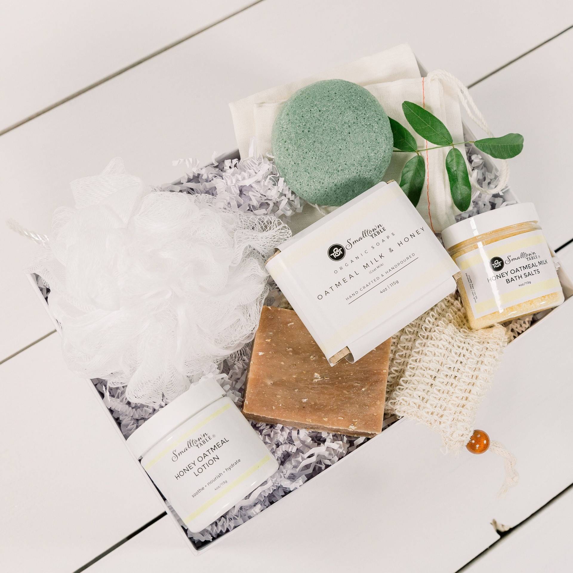 Handgemachte Spa Geschenkbox, Honig-Oatmeal Selbstpflege Set von Etsy - SmalltownTable