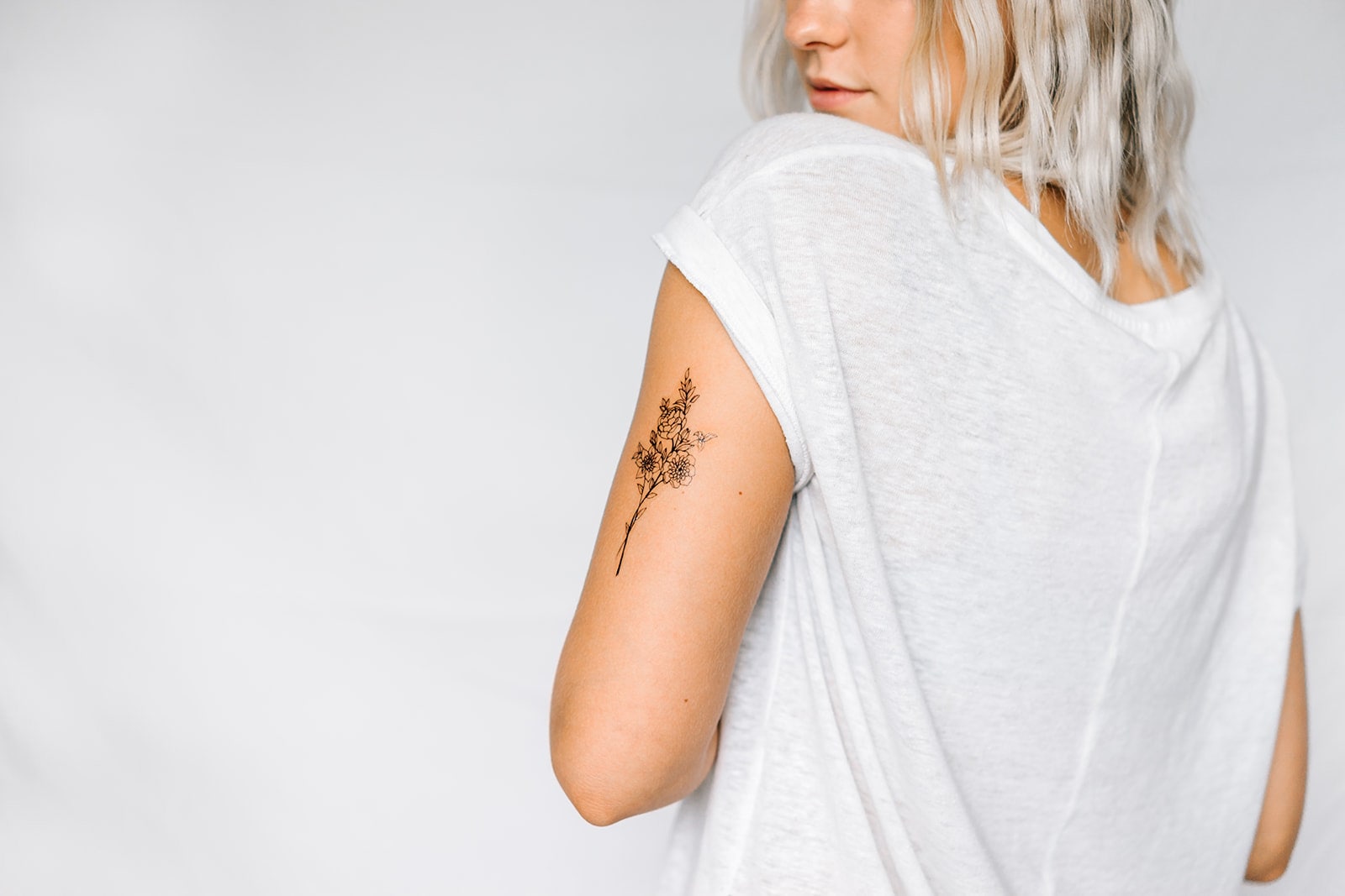 2 Zierliche Wildblumen Temporäre Tattoos - Smashtat 2 Zierliche Wildblumen Temporäre Tattoos - Smashtat von Etsy - SmashTat