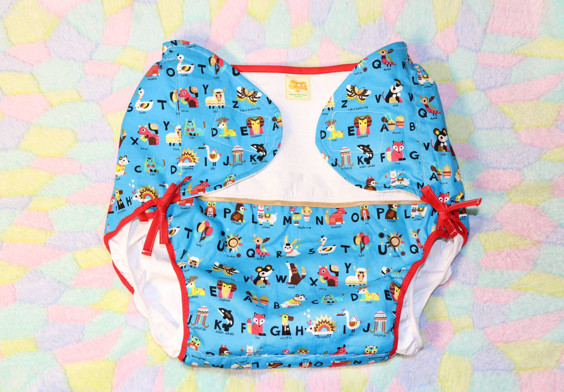 Erwachsenen-Windelhülle Abc Animal Print, Wasserdichter Pul-stoff | M/L Erwachsenen-Windelhülle Abc Animal Print, Wasserdichter Pul-stoff | M/L von Etsy - SnapyLand