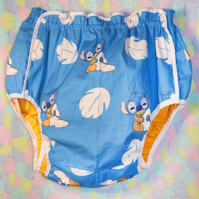 Lilo & Stitch Windel Cover Erwachsene Größe, Wasserfest von Etsy - SnapyLand