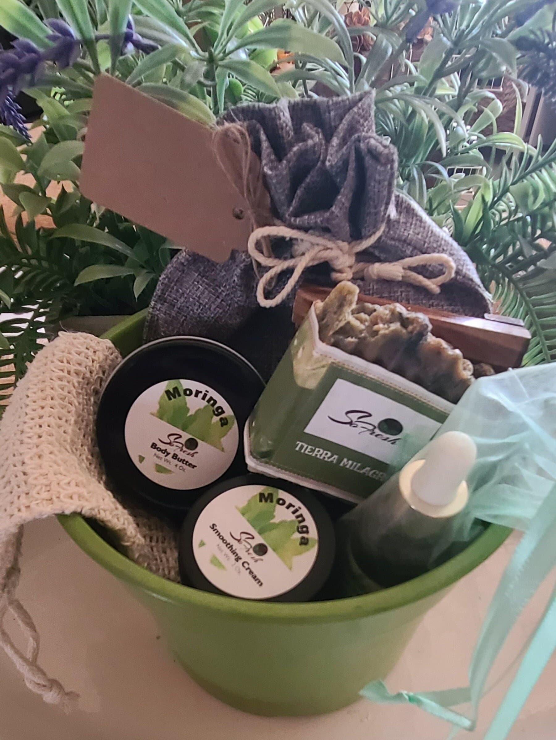 Moringa Geschenkkorb Set Moringa Geschenkkorb Set von Etsy - SoFreshSmells