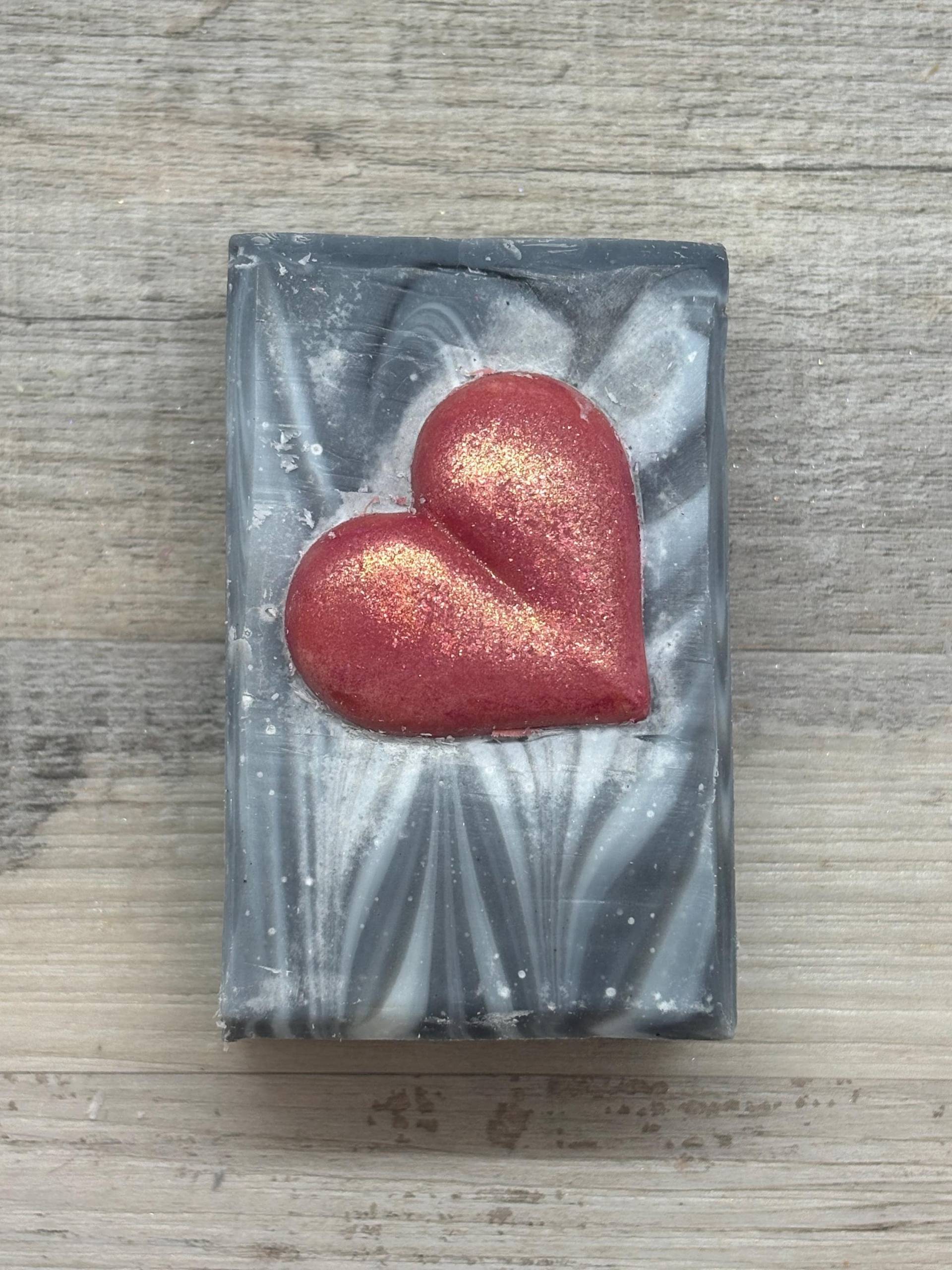 Love Spell - Naturseife Soapisch Love Spell - Naturseife Soapisch von Etsy - Soapisch